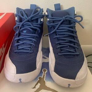 Jordan Kids Sneakers in Navy and White